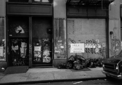 Trash on Wooster Street in the early 1970s (photo: Jaime Davidovich)