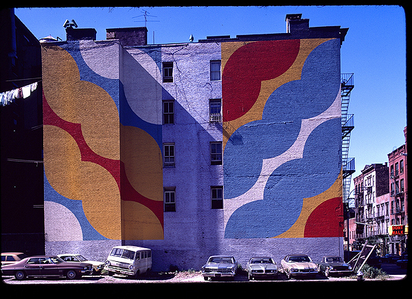 Jason Crum mural for City Walls at the corner of Houston and West Broadway (1975)