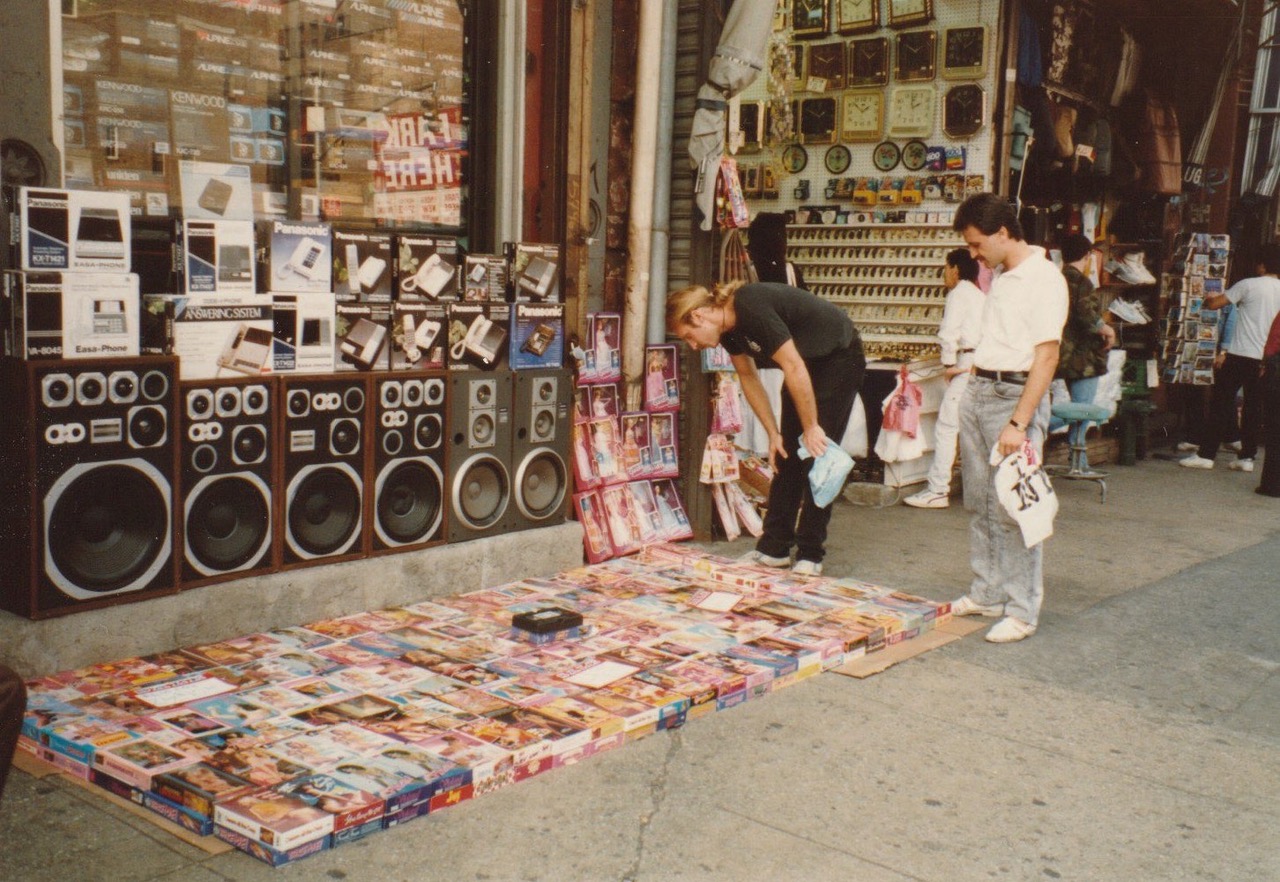 FAQNYC on X: Canal Street NYC- 1970s One-stop shopping: art